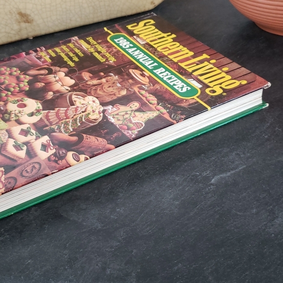 1985 Southern Living Annual Recipes - Picture 4 of 9